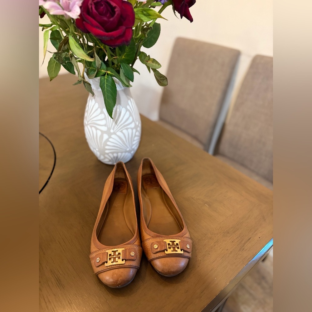 Tory Burch Clines Ballet Flats brown tan leather size 8M